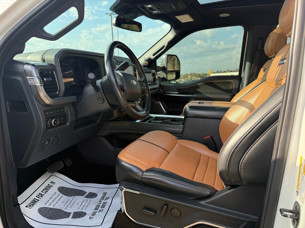 2023 Ford F-350SD Platinum DRW