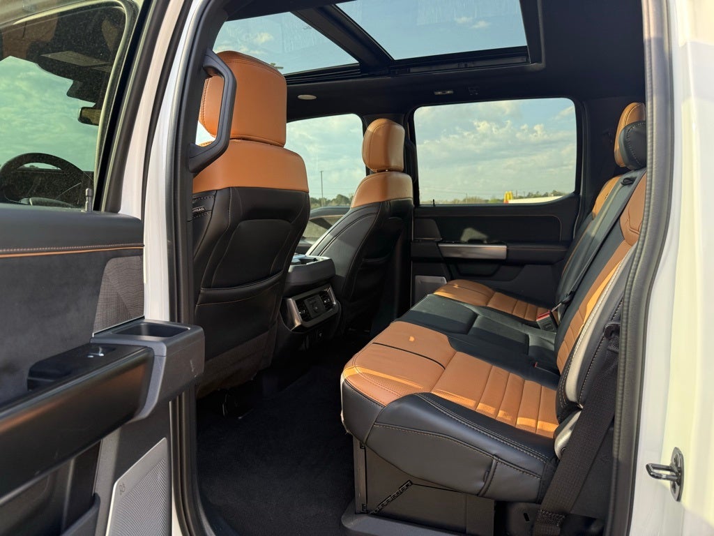 2023 Ford F-350SD Platinum DRW