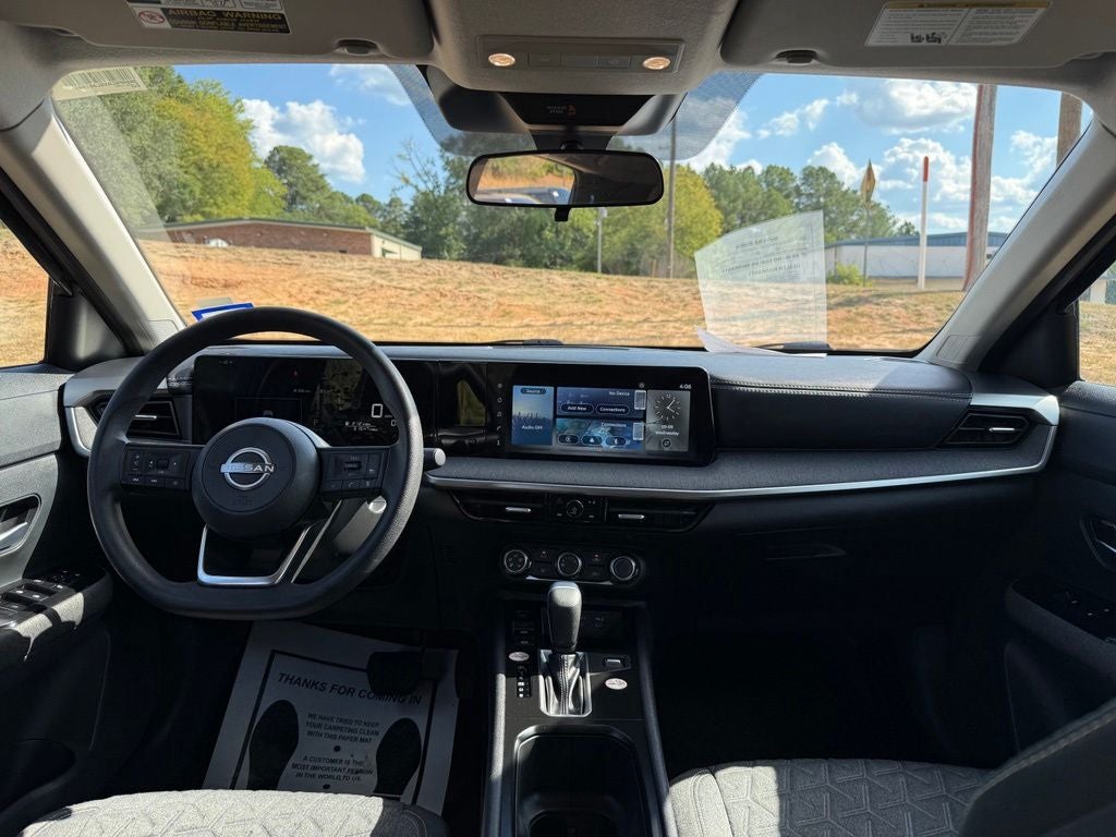 2025 Nissan Kicks SV