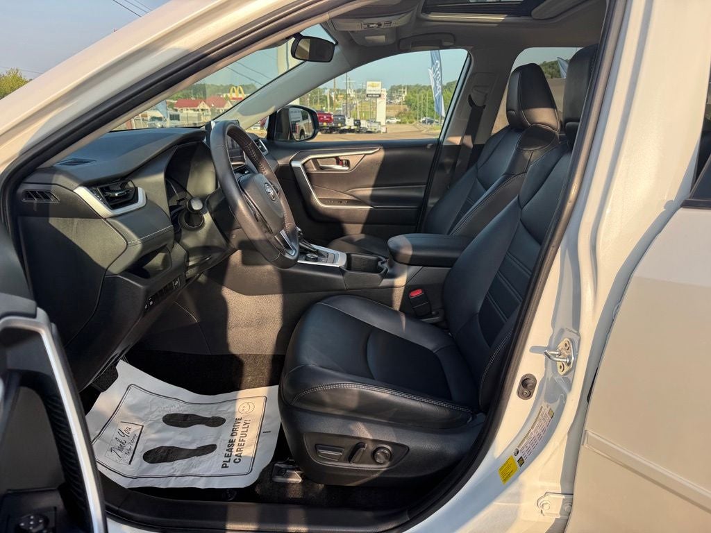 2024 Toyota RAV4 Hybrid XLE Premium