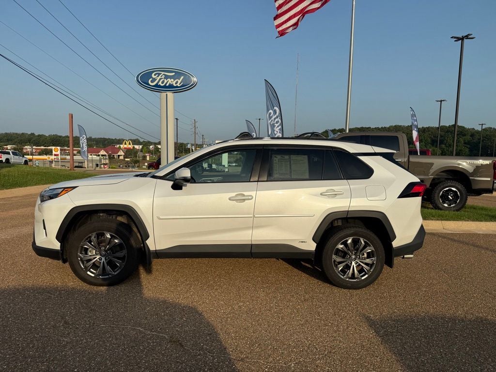 2024 Toyota RAV4 Hybrid XLE Premium