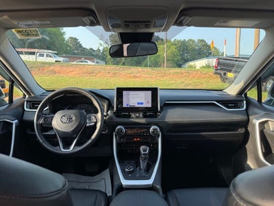 2024 Toyota RAV4 Hybrid XLE Premium