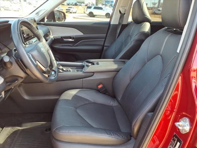 2024 Toyota Grand Highlander Base