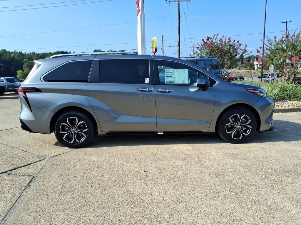 2026 Toyota Sienna Platinum