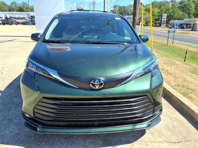 2026 Toyota Sienna XLE