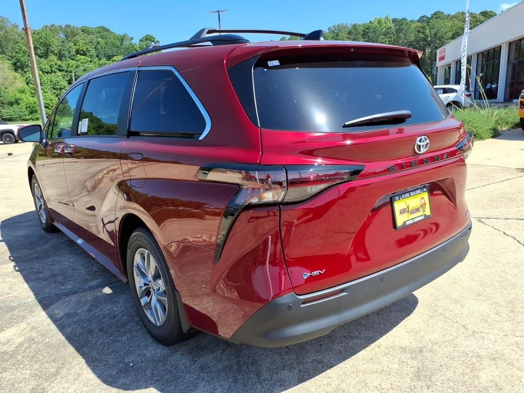 2026 Toyota Sienna XLE