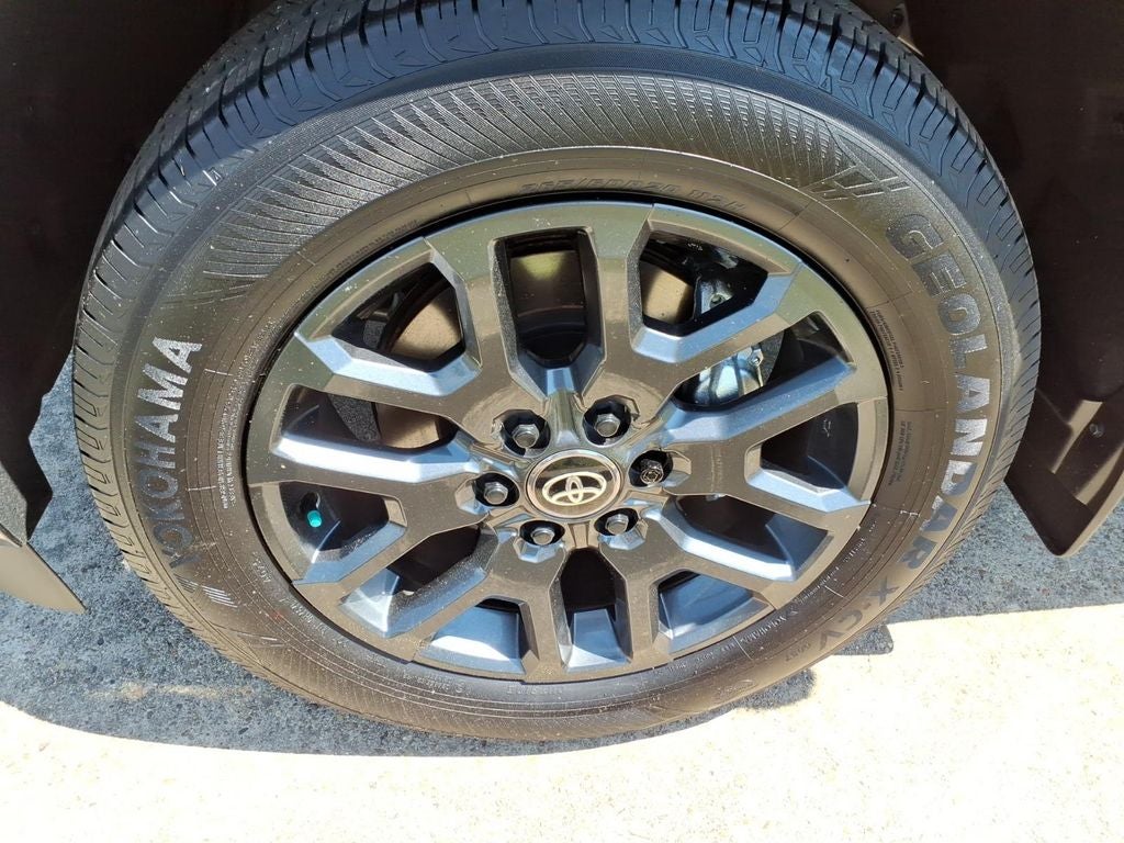 2026 Toyota Sequoia Platinum - Photo 10