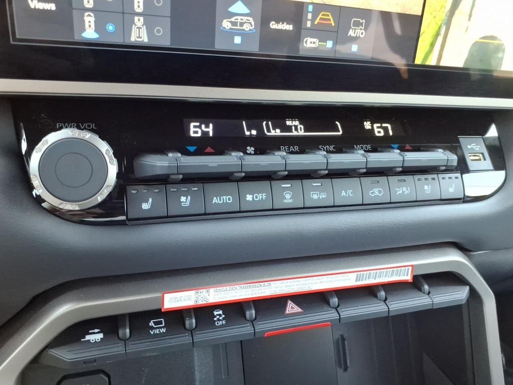 2026 Toyota Sequoia Platinum - Photo 28