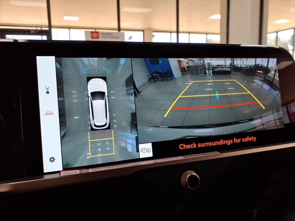 2026 Toyota Toyota Crown Signia Limited