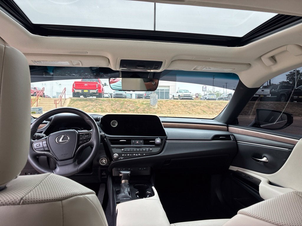 2025 Lexus ES 350