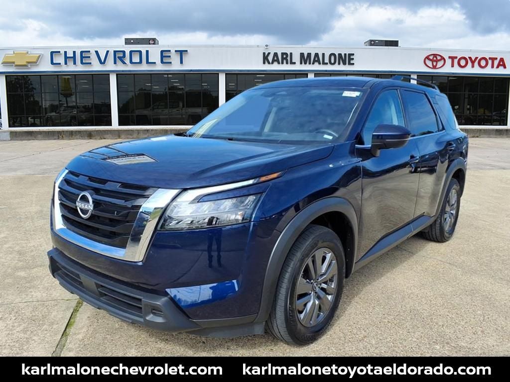 2025 Nissan Pathfinder SV