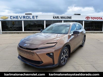 2025 Toyota Crown Signia XLE