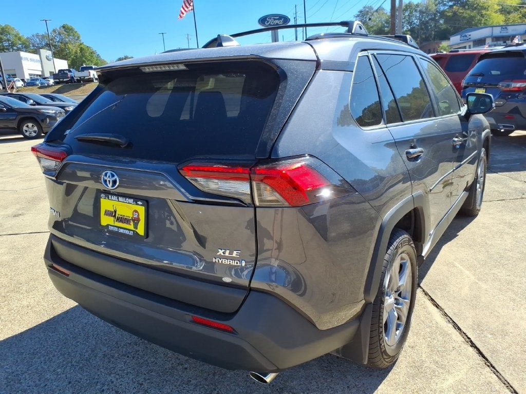2024 Toyota RAV4 Hybrid XLE