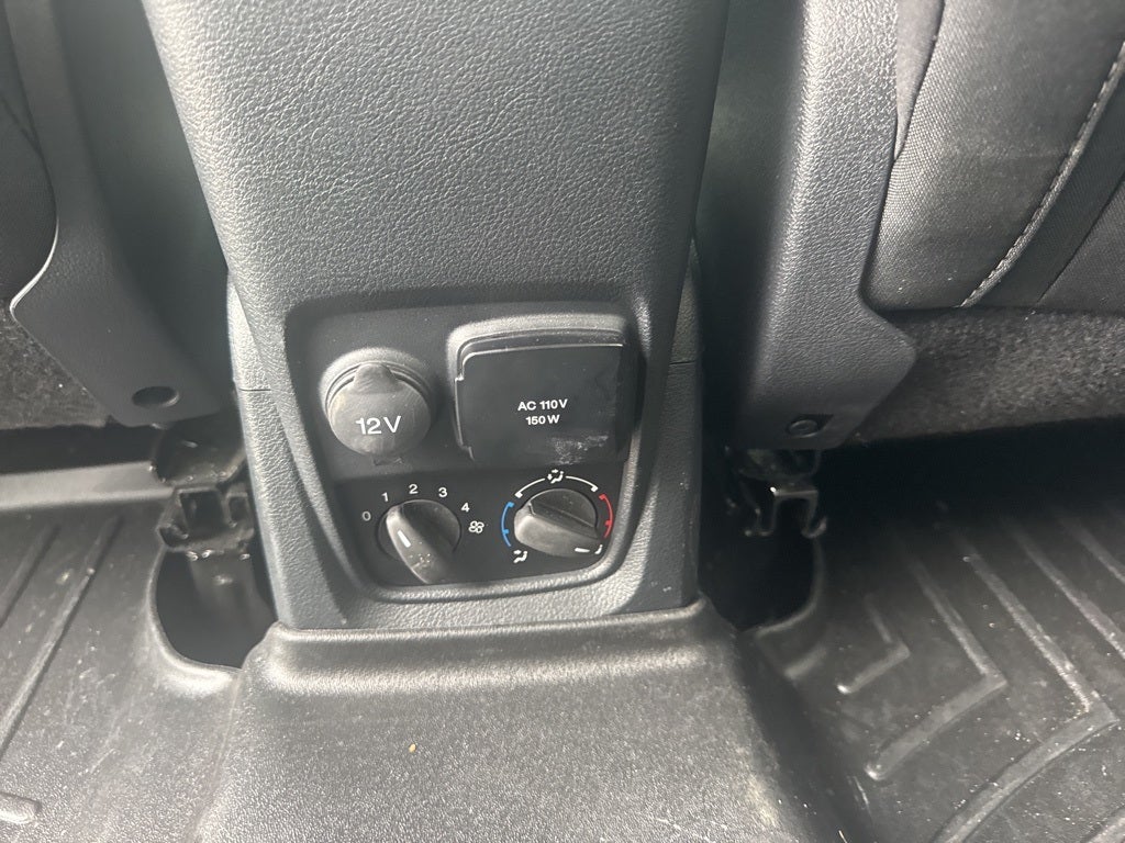 2023 Ford Transit Connect XLT