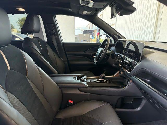 2024 Toyota Grand Highlander Hybrid MAX Platinum