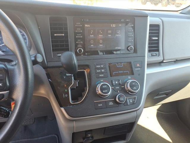 2020 Toyota Sienna LE 8 Passenger