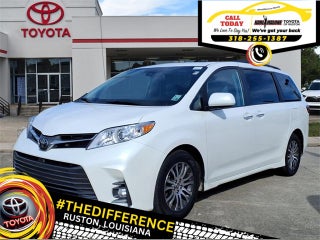 2020 Toyota Sienna XLE