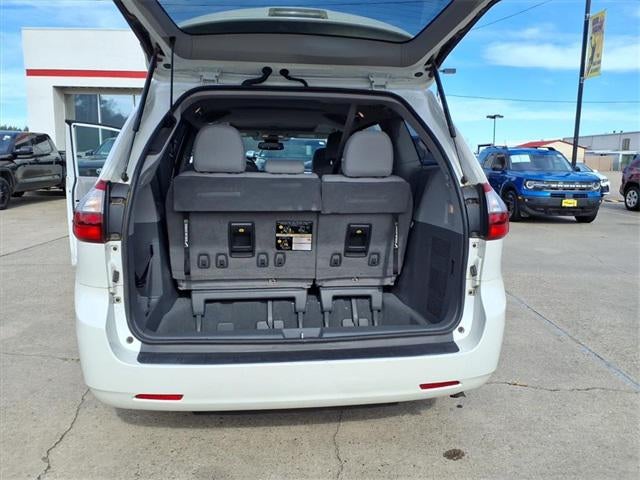 2020 Toyota Sienna Base