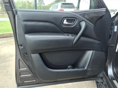 2024 INFINITI QX80 LUXE