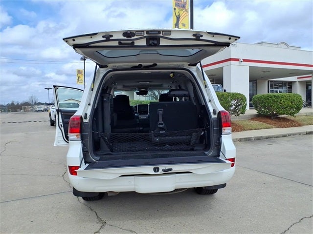 2016 Toyota Land Cruiser Base