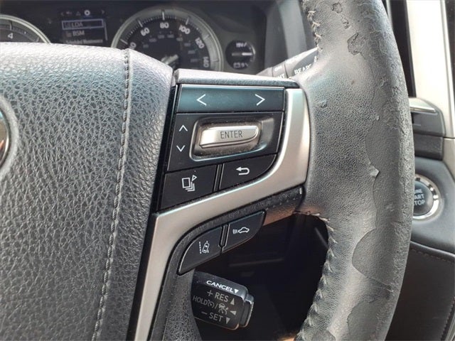 2016 Toyota Land Cruiser Base