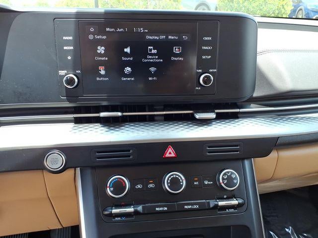 2024 Kia Carnival LX