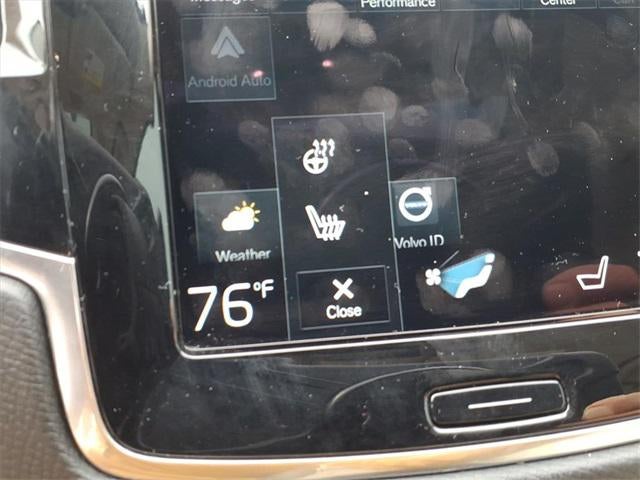 2021 Volvo XC90 T5 Momentum